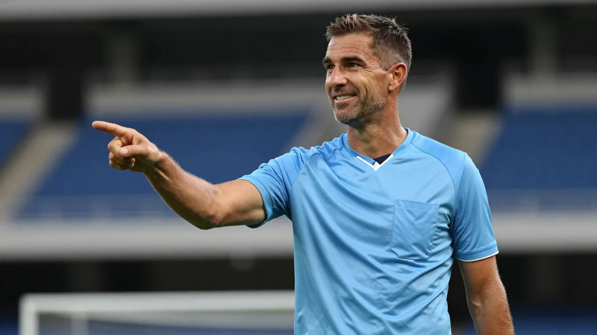 Durban City FC head coach Khalil Ben Youssef praised match referee Jelly Chavani following their narrow 2-1 extra-time...